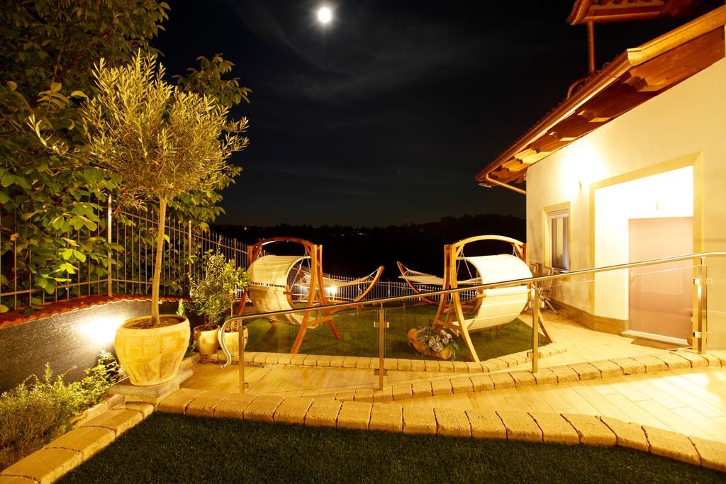 Wellness Suite Na' Canuna' Roddi Exteriör bild