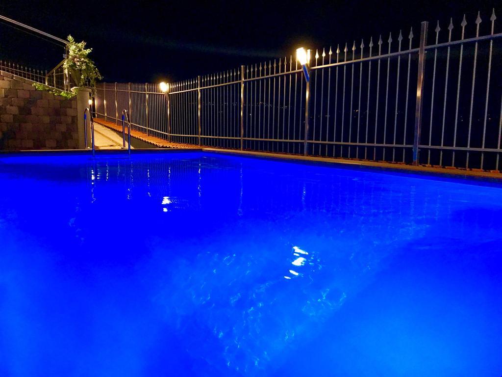 Wellness Suite Na' Canuna' Roddi Exteriör bild