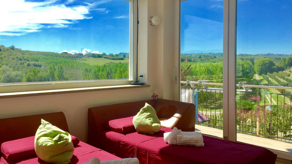 Wellness Suite Na' Canuna' Roddi Exteriör bild