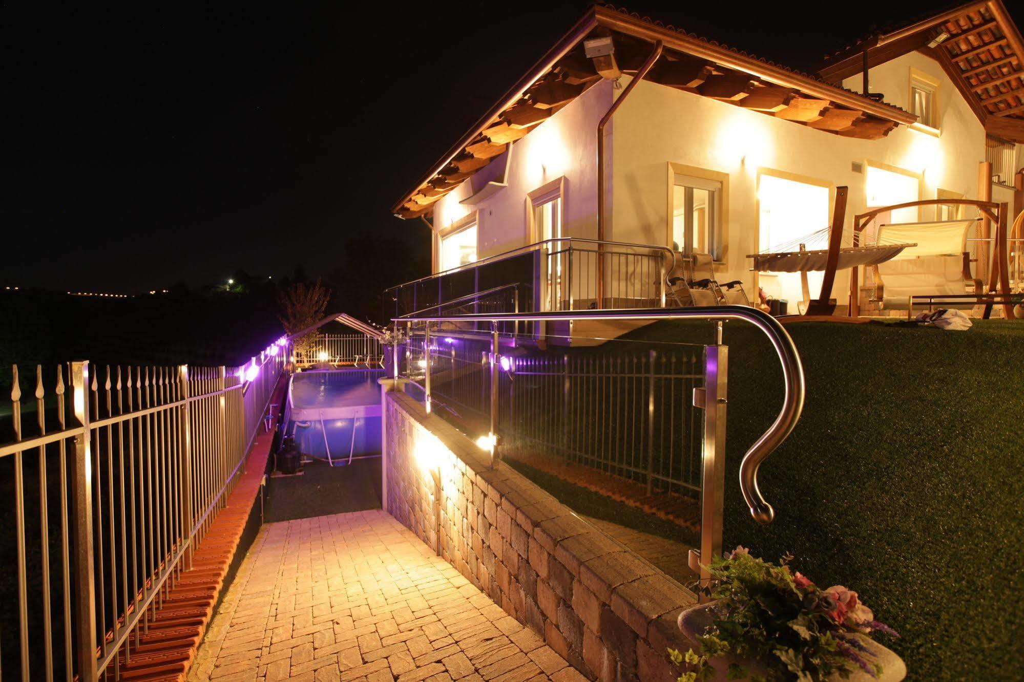 Wellness Suite Na' Canuna' Roddi Exteriör bild